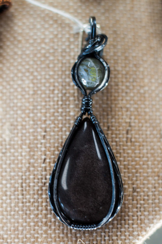 Wire Wrapped Onyx Pendant cabochons